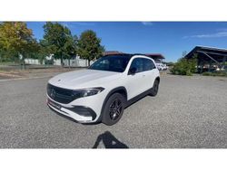 Blanc Utilisé 2023 Mercedes EQB250 AMG line SUV | 41 990 € (Prix assez cher)