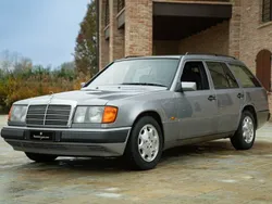 Gris Utilisé 1992 Mercedes 200 | 19 600 €