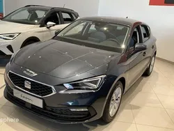Gris Utilisé 2025 Seat Leon Business Berline | 24 999 € (Prix juste)