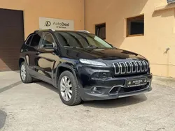 Noir Utilisé 2016 Jeep Cherokee Limited SUV | 14 990 € (Prix cher)