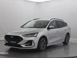 Gris Utilisé 2023 Ford Focus ST-Line X Break | 24 599 € (Prix juste)