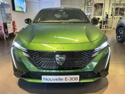 Vert Nouvelle 2024 Peugeot e-308 Citadine | 35 990 €