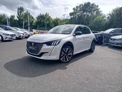 Blanc Utilisé 2022 Peugeot e-208 GT Citadine | 19 790 € (Prix juste)