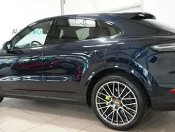 Utilisé 2021 Porsche Cayenne SUV | 78 900 € (Bon prix)