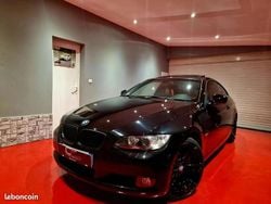 Noir Occasion 2009 BMW 325 Coupé | 15 900 €