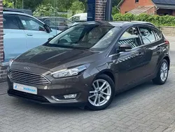Brun Utilisé 2017 Ford Focus Titanium Berline | 9 950 € (Super prix)