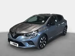 Gris Utilisé 2023 Renault Clio V Evolution Citadine | 14 990 € (Prix juste)