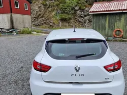 Blanc Utilisé 2017 Renault Clio IV Berline | 5 500 €