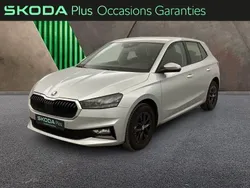 Gris argent métallisé Utilisé 2024 Skoda Fabia Selection Berline | 21 890 € (Prix juste)