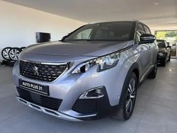 Utilisé 2017 Peugeot 5008 GT-line Monospace | 16 990 € (Prix cher)