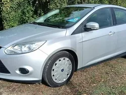Utilisé 2014 Ford Focus Trend Berline | 6 990 € (Prix juste)