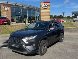 Utilisé 2020 Toyota RAV4 Hybrid SUV | 32 490 € (Prix juste)