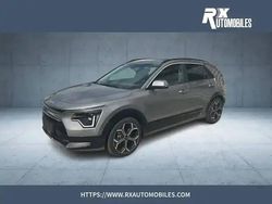 Steel grey Occasion 2025 Kia Niro Premium SUV | 32 500 € (Prix juste)
