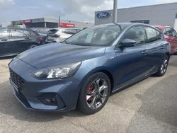 Bleu azur métallisé Utilisé 2021 Ford Focus ST-Line Berline | 16 999 € (Bon prix)