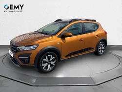 Orange Utilisé 2021 Dacia Sandero Comfort Citadine | 13 990 € (Prix juste)
