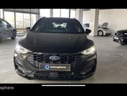 Rouge Utilisé 2023 Ford Focus ST-Line X Break | 25 499 € (Prix juste)
