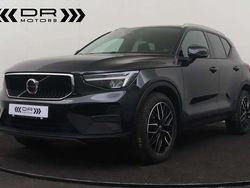 Noir Utilisé 2023 Volvo XC40 Core SUV | 23 995 € (Bon prix)