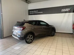 Gris Utilisé 2021 Renault Captur Intens SUV | 16 990 € (Prix juste)