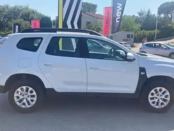 Blanc Utilisé 2022 Dacia Duster Comfort SUV | 18 999 € (Prix juste)
