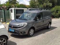 Gris Utilisé 2017 Fiat Doblò Monospace | 12 500 € (Prix cher)