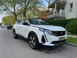 Blanc Utilisé 2022 Peugeot 5008 S Monospace | 29 900 € (Prix juste)