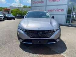 Gris Nouvelle 2024 Peugeot 308 Allure Berline | 28 990 € (Prix juste)