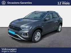 Gris Utilisé 2023 VW T-Roc Life SUV | 24 282 € (Prix juste)