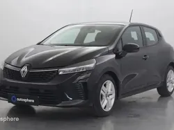 Noir Utilisé 2024 Renault Clio V Evolution Berline | 17 799 € (Prix juste)