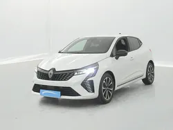 Blanc Utilisé 2023 Renault Clio V Techno Citadine | 16 670 € (Prix juste)