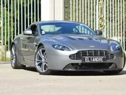 Aston Martin V12 Vantage