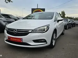 Blanc Utilisé 2018 Opel Astra Elite Berline | 12 890 € (Prix juste)