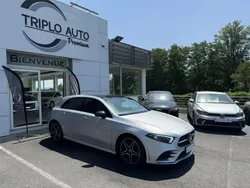 Gris Utilisé 2022 Mercedes A200 AMG line Berline | 29 990 € (Prix juste)