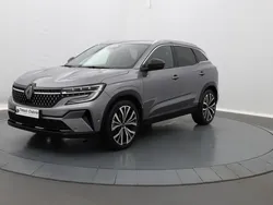 Gris Utilisé 2023 Renault Austral Iconic SUV | 26 189 €