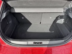 Rouge Utilisé 2023 Opel Mokka SUV | 18 999 € (Prix juste)