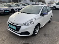 Blanc banquise Utilisé 2018 Peugeot 208 Citadine | 8 790 € (Prix juste)
