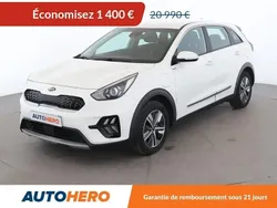 Blanc Utilisé 2021 Kia Niro Motion SUV | 19 590 € (Prix juste)