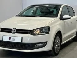 Blanc Utilisé 2014 VW Polo Match Berline | 7 990 € (Prix assez cher)