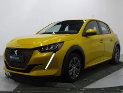 Jaune Utilisé 2020 Peugeot e-208 Allure Citadine | 13 790 € (Prix juste)