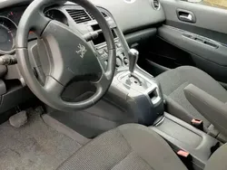 Beige Utilisé 2015 Peugeot 5008 S Monospace | 8 000 € (Prix juste)