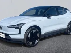 Utilisé 2024 Volvo EX30 Ultra SUV | 33 900 € (Prix juste)