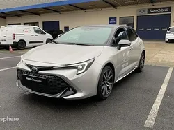 Gris argent métallisé biton Utilisé 2024 Toyota Corolla Sport Berline | 33 490 €