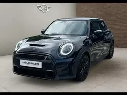 Noir Utilisé 2022 Mini Cooper S Essential Citadine | 25 740 € (Prix juste)