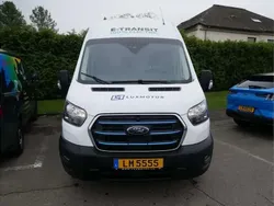 Blanc Utilisé 2023 Ford Transit Trend Van | 48 700 € (Prix cher)