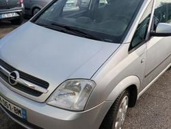 Gris Occasion 2003 Opel Meriva Monospace | 2 300 €