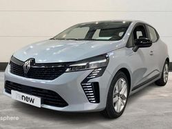 Gris Utilisé 2024 Renault Clio V Evolution Berline | 15 999 € (Prix juste)