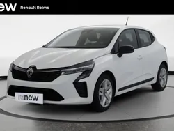 Blanc Utilisé 2024 Renault Clio V Evolution Citadine | 16 990 € (Prix juste)