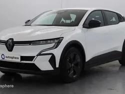 Blanc Utilisé 2024 Renault Mégane Equilibre SUV | 23 299 € (Prix juste)