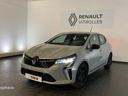 Blanc Utilisé 2024 Renault Clio V Evolution Berline | 16 399 € (Prix juste)