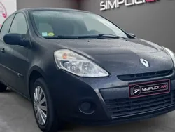 Utilisé 2011 Renault Clio III Authentique Citadine | 4 990 € (Prix juste)