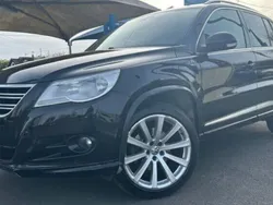 Noir Utilisé 2011 VW Tiguan R-line SUV | 7 990 € (Prix juste)